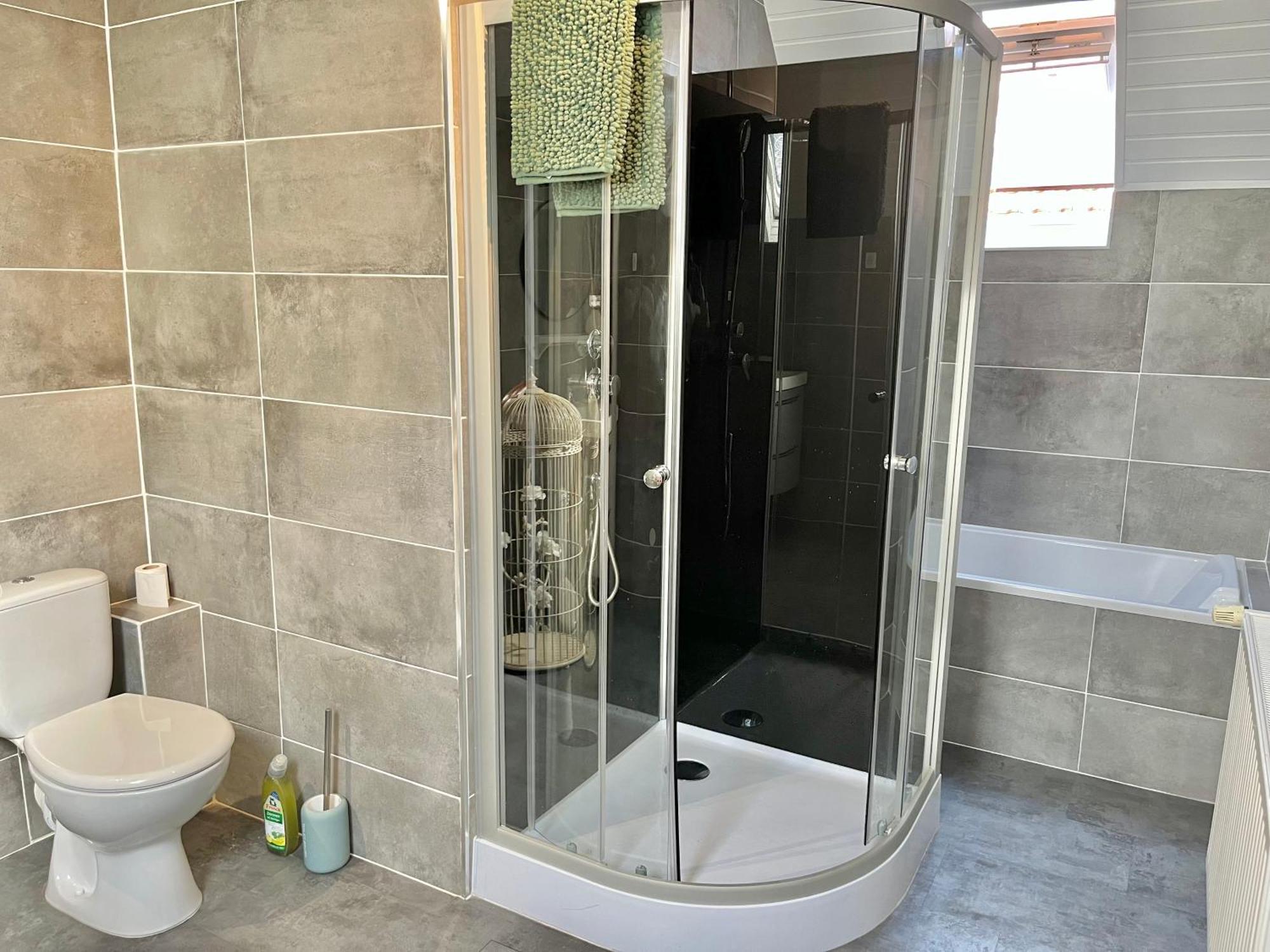 Vila Etage Entier Prive, 45M2 Chez Regine Schiltigheim Exteriér fotografie